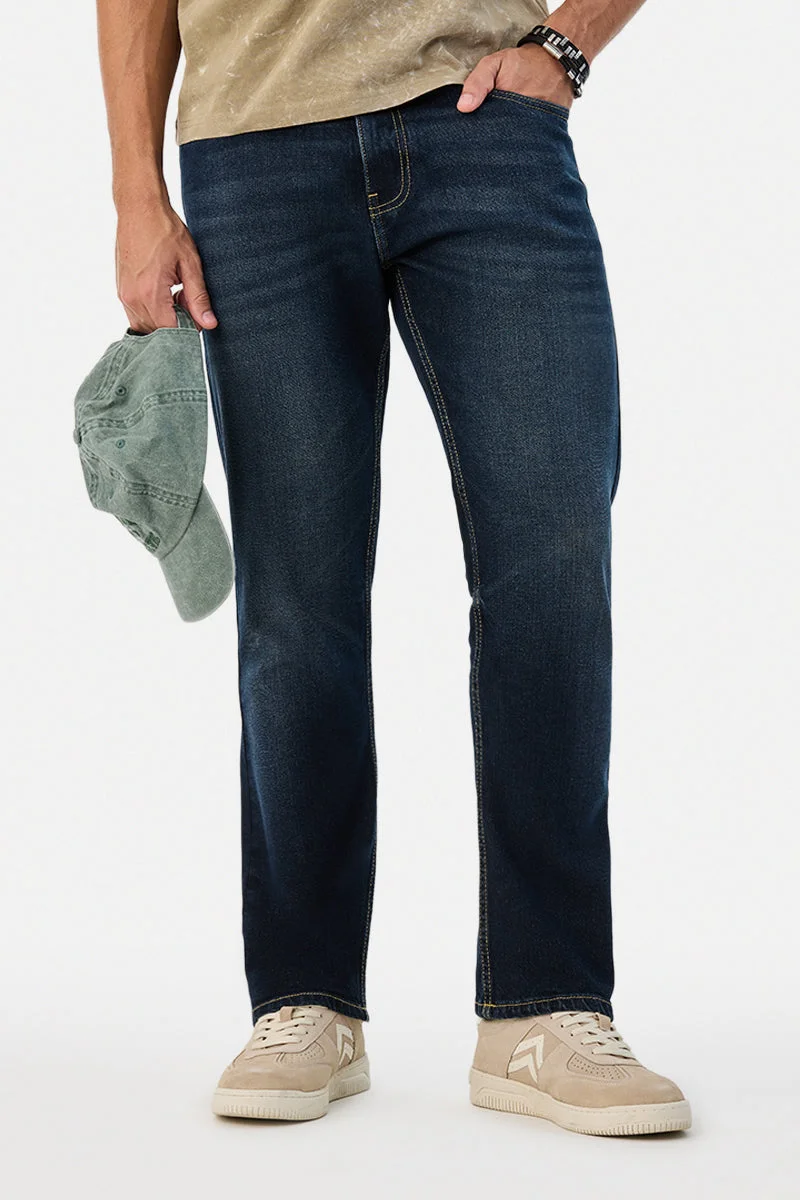 Comfort Fit Washed Jeans